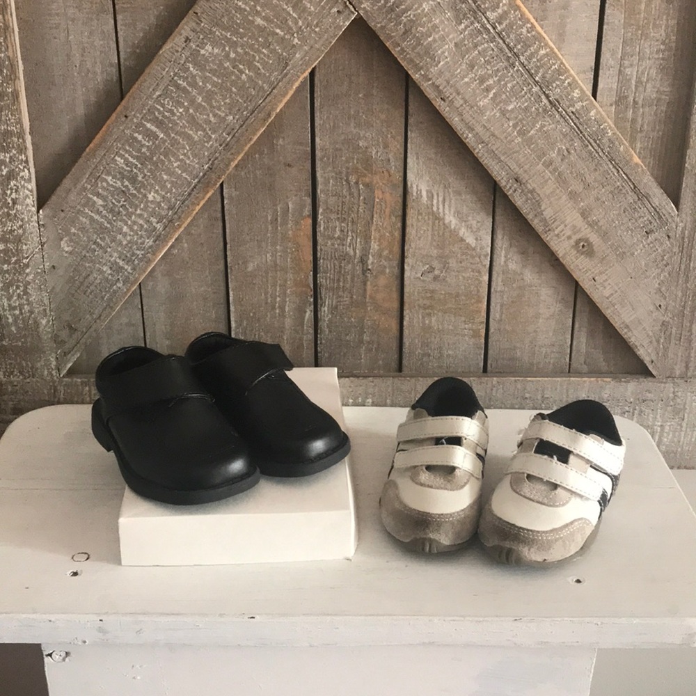 2 pr toddler shoes